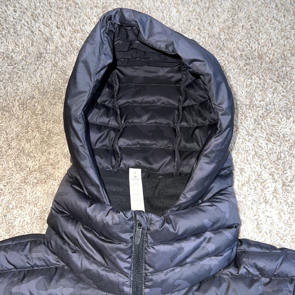 Lululemon jacket - Picture 2 of 7